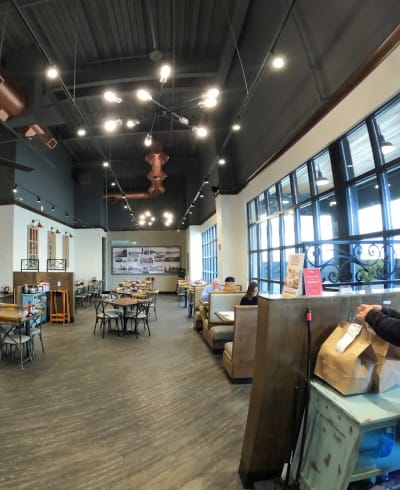 Another Broken Egg Cafe